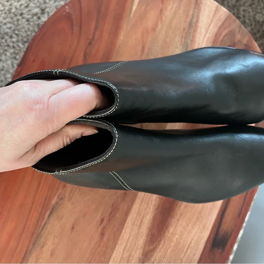 Clarks Black Leather Ankle Booties Stacked Wedge Heel Side‎ Zip Classic Boots